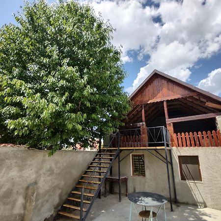 La Tataia Zahei Hotel Dragus ภายนอก รูปภาพ