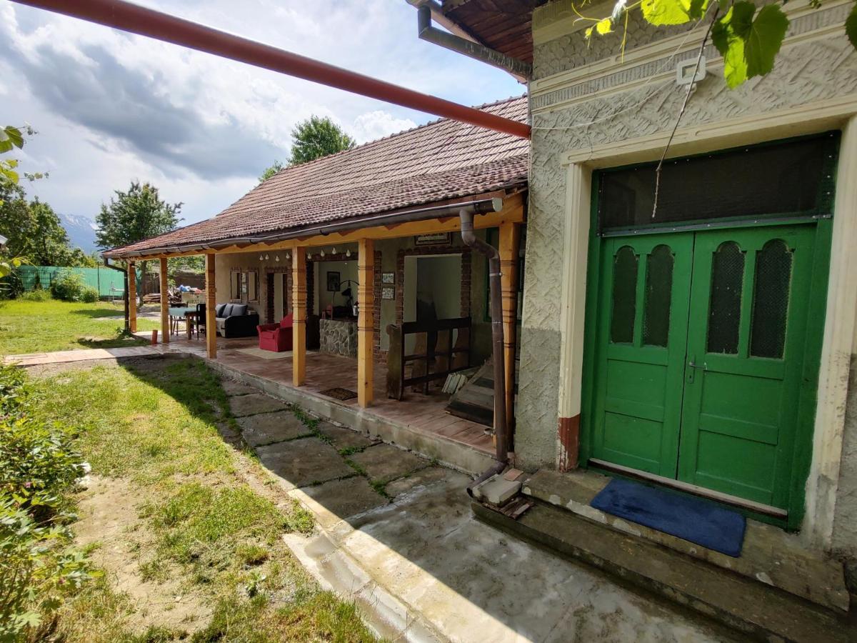 La Tataia Zahei Hotel Dragus ภายนอก รูปภาพ