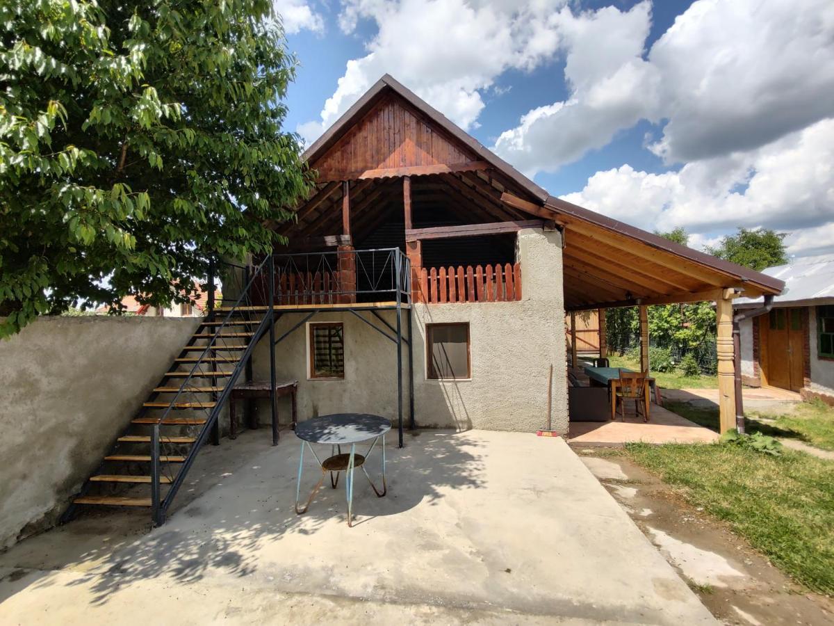 La Tataia Zahei Hotel Dragus ภายนอก รูปภาพ